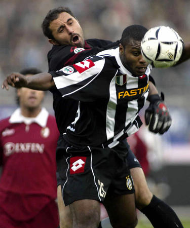 “湘超”短剧《我在野生球场当门神》开机，预计12月中旬上线