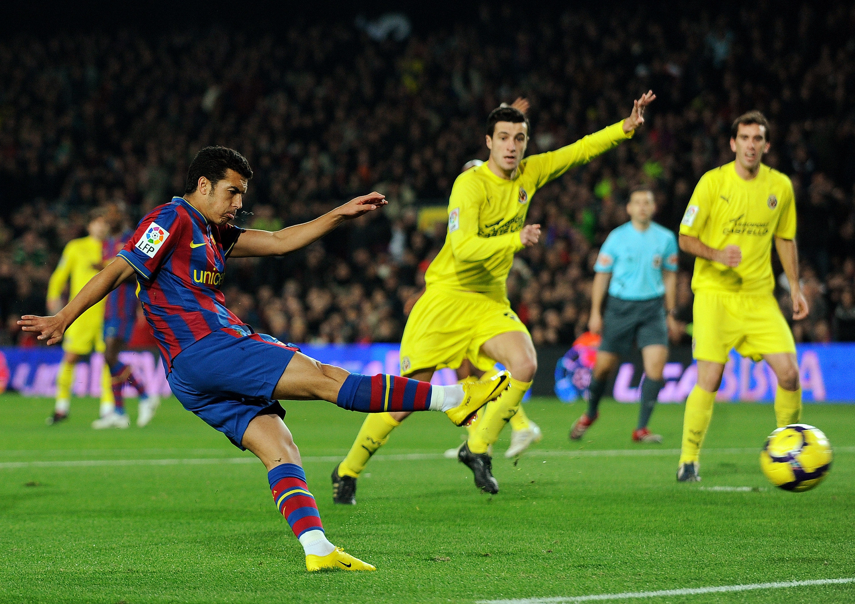 记者：西蒙斯已正式告知莱比锡他想加盟切尔西