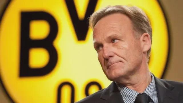 梅西：现代足球的永恒传奇